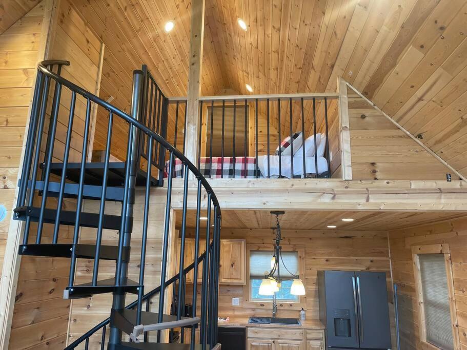 Cozy 1 Bedroom Cabin In The Heart Of Jonesborough ภายนอก รูปภาพ